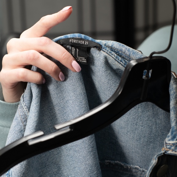 Forever 21 Denim Studded Jean Vest Small - Picture 4 of 4